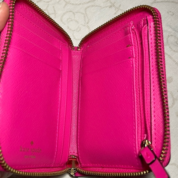 Kate Spade saffiano compact zipper bifold pink wallet - Picture 4 of 7